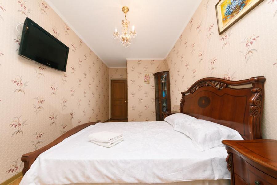Apartment On Volodymirska 73 Street Kiev Exteriör bild